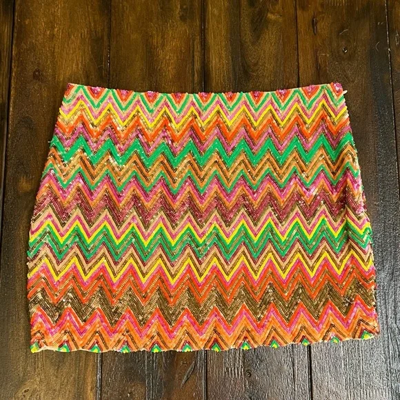 Haute Hippie Sequin Chevron Mini Skirt Silk NWT - Picture 1 of 6